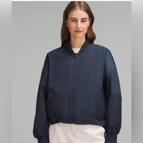NWT Lululemon Lightweight Hem-Cinch Batwing windproof Bomber Jacket Blue L - Picture 1 of 4